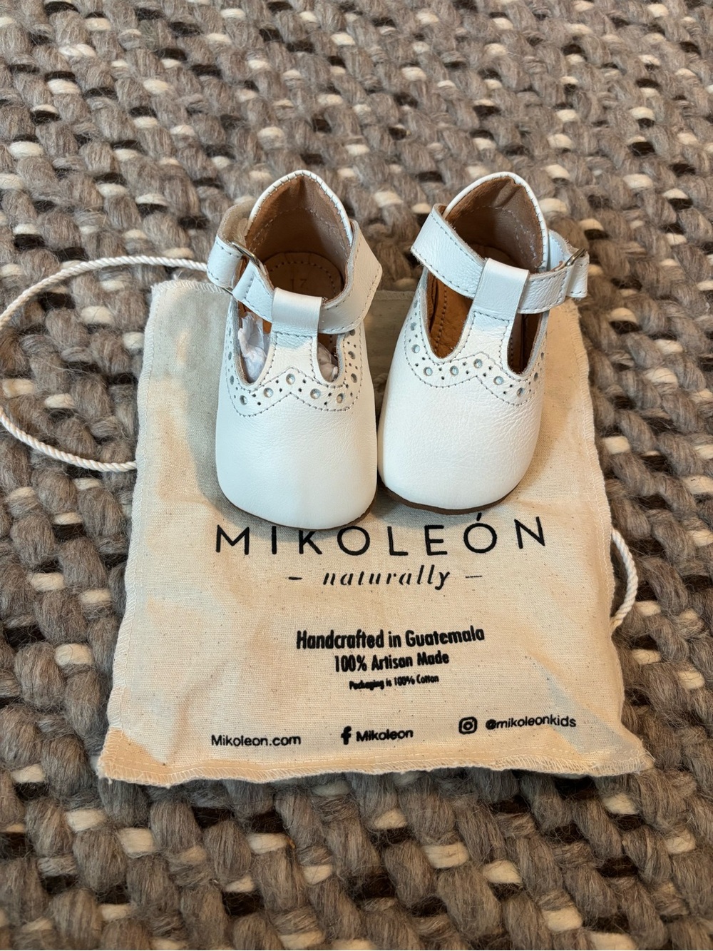 Mikoleon- Mary Jane White Leather Baby Shoes